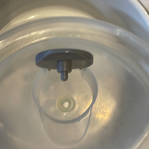 (2) Two storage containers by Souper Mug. - Picture 4 of 4